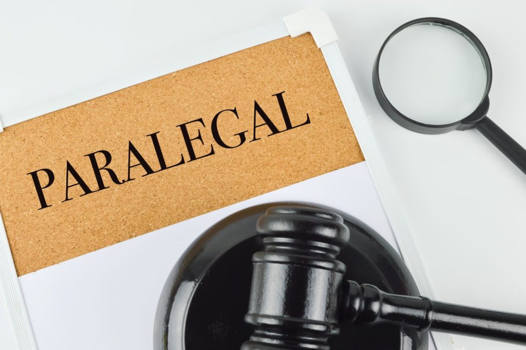 The 3 Steps To Becoming A Paralegal